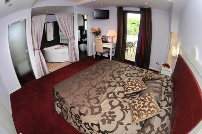 Relais La Fontanina - Wine Hotel Ostuni Εξωτερικό φωτογραφία
