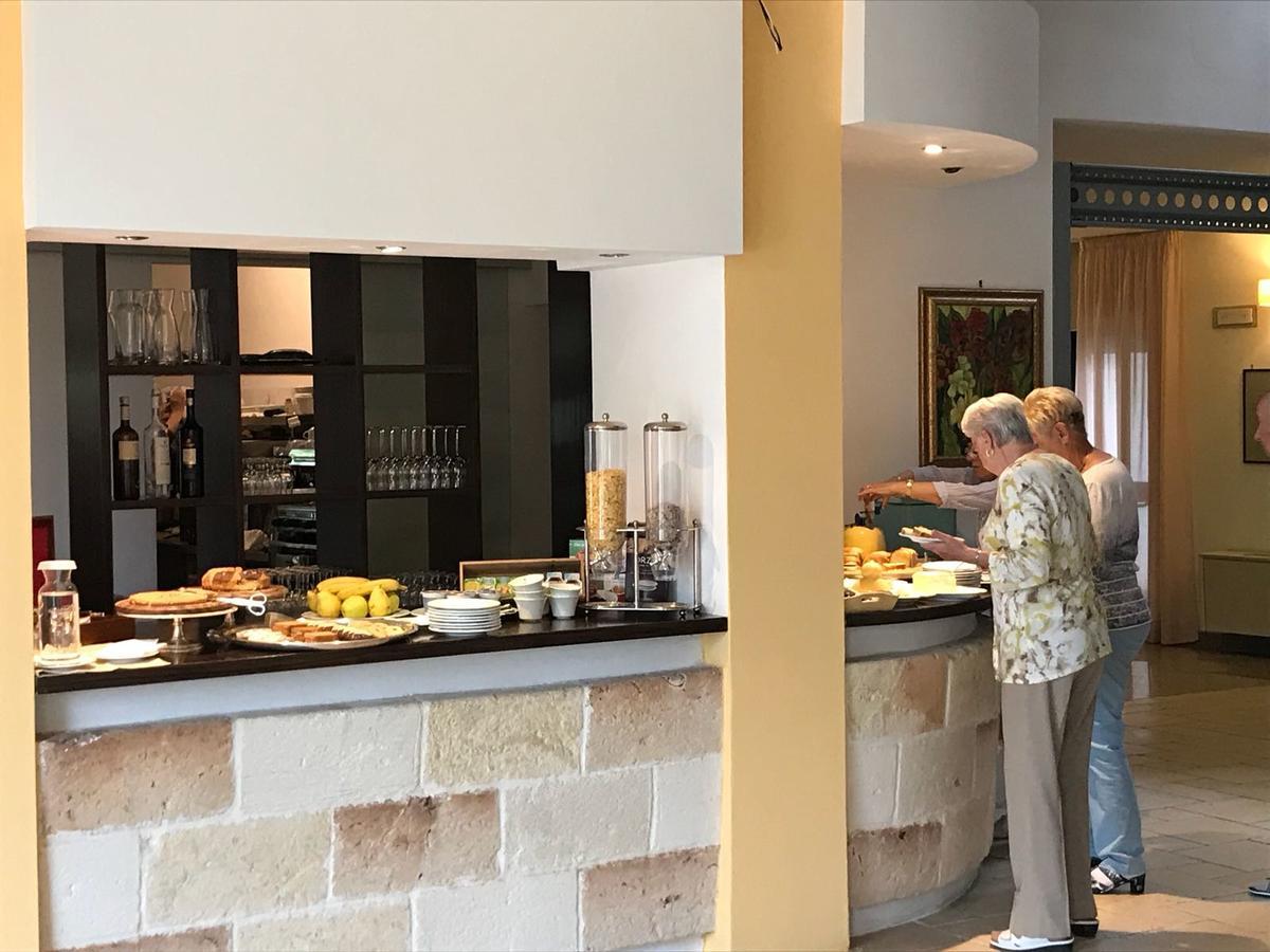 Relais La Fontanina - Wine Hotel Ostuni Εξωτερικό φωτογραφία